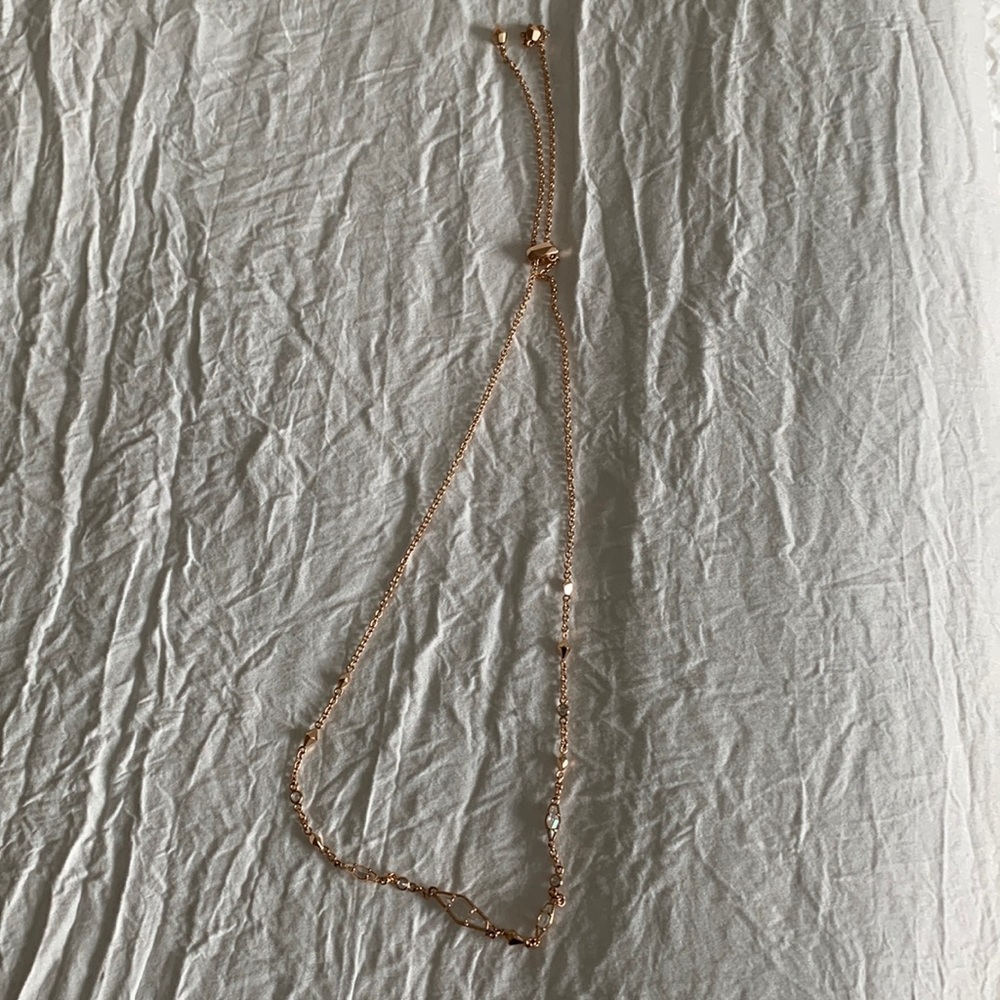 Rose gold Kendra Scott necklace